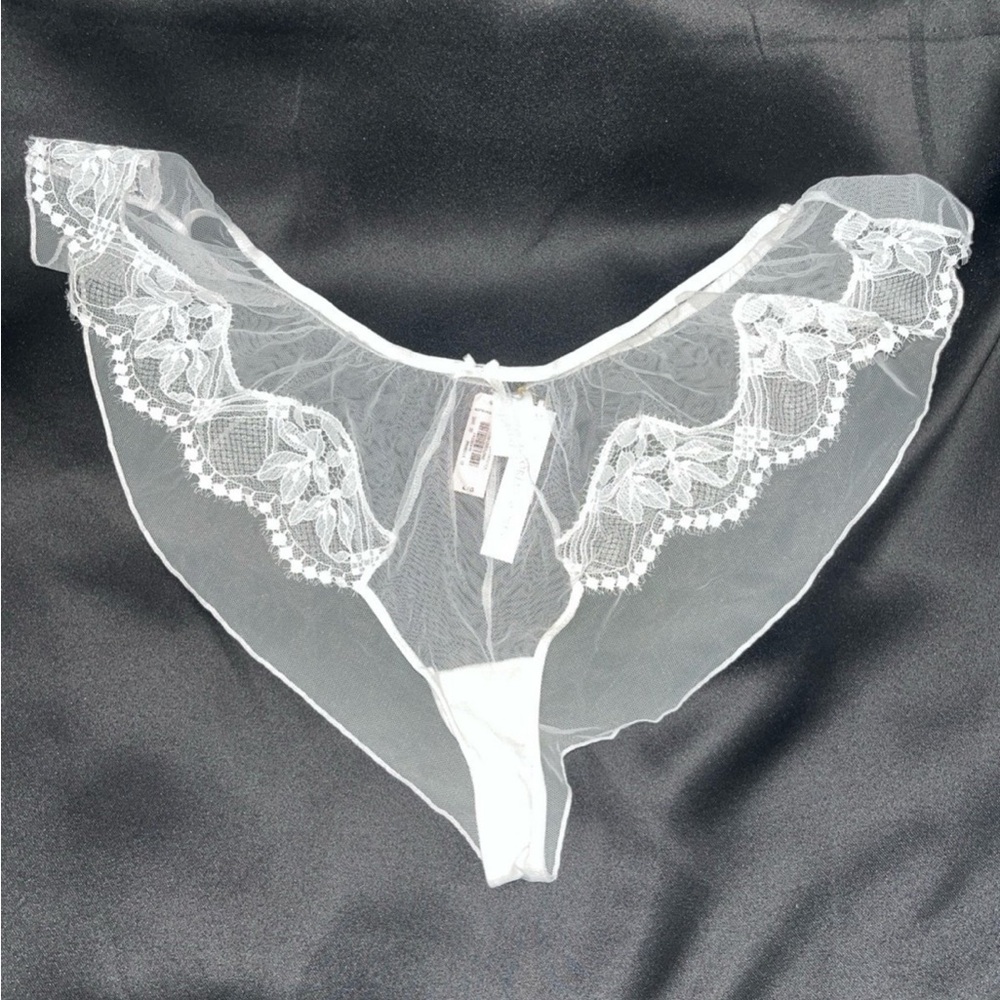 Victoria’s Secret Cheeky Panty (L)!